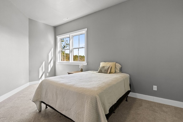 bedroom featuring carpet flooring