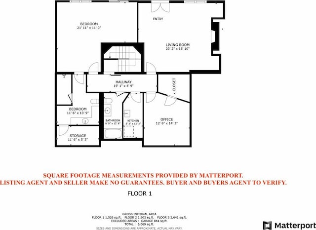 floor plan / room layout