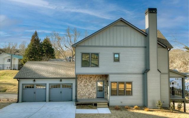 view of front of home featuring a garage