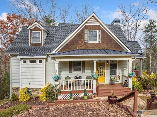 view of front of property featuring covered porch