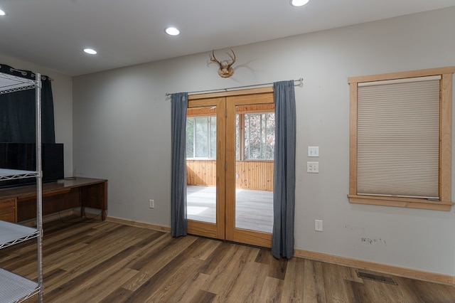 entryway featuring dark hardwood / wood-style flooring