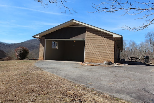 garage with a mountain view