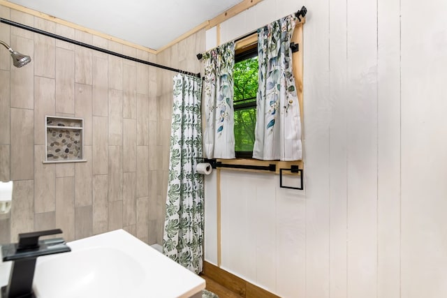 338 Canter Ct, Ellijay, GA 30540 - bathroom featuring a sink and wood finished floors