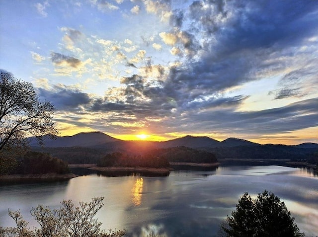 water view with mountains