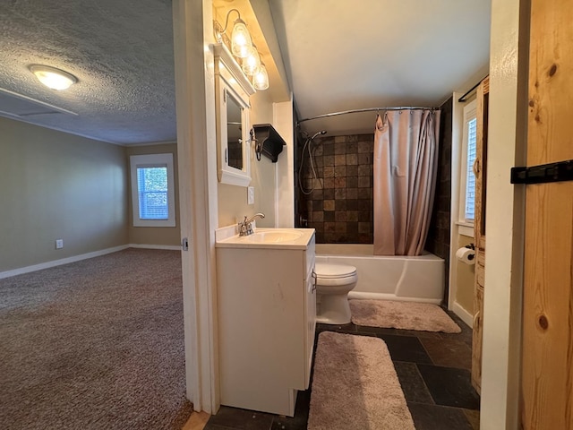 full bathroom with a textured ceiling, toilet, shower / tub combo, vanity, and baseboards