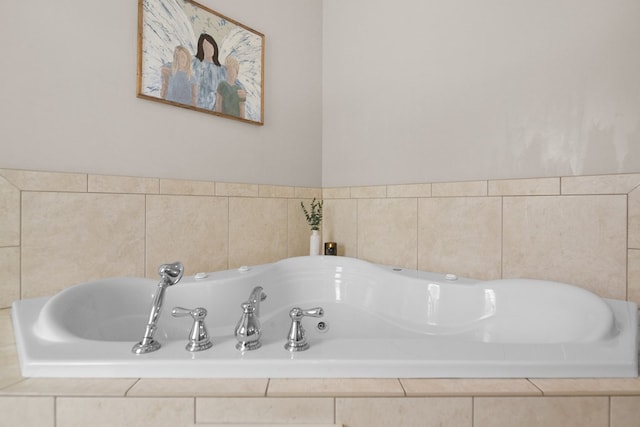 270 Milford Trl, Talking Rock, GA 30175 - full bath with a garden tub