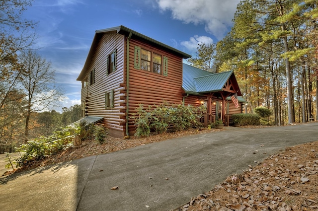 view of home's exterior