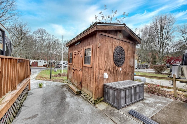 view of outbuilding