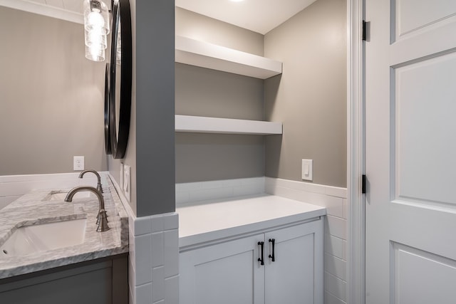 bathroom with vanity