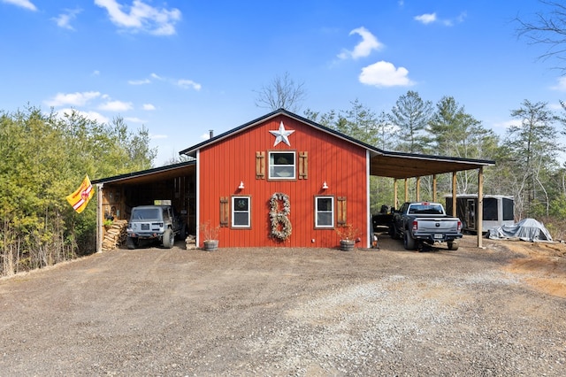 view of outdoor structure featuring a carport