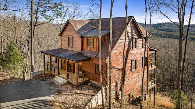 view of front of home featuring covered porch