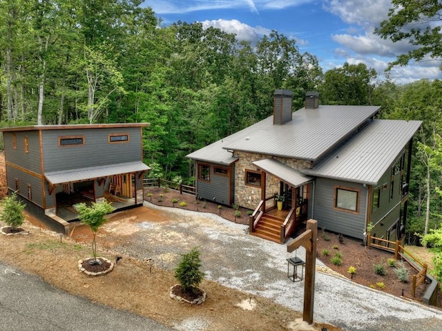 view of front of property featuring covered porch