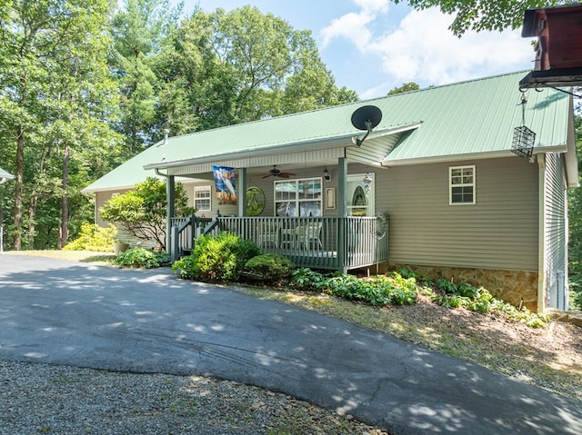 view of front of property with metal roof