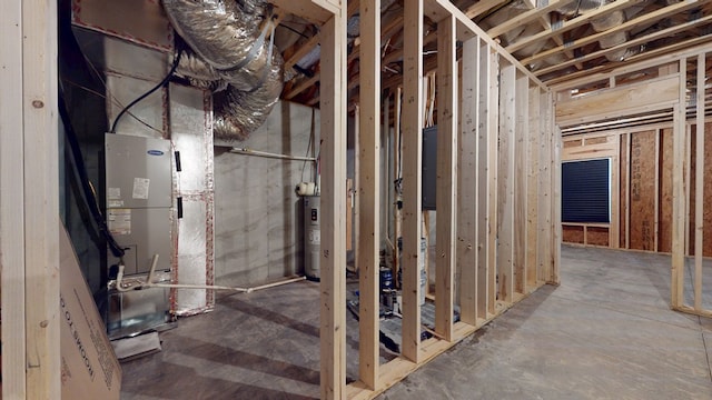 162 Barefoot Trl, Blairsville, GA 30512 - unfinished below grade area with water heater