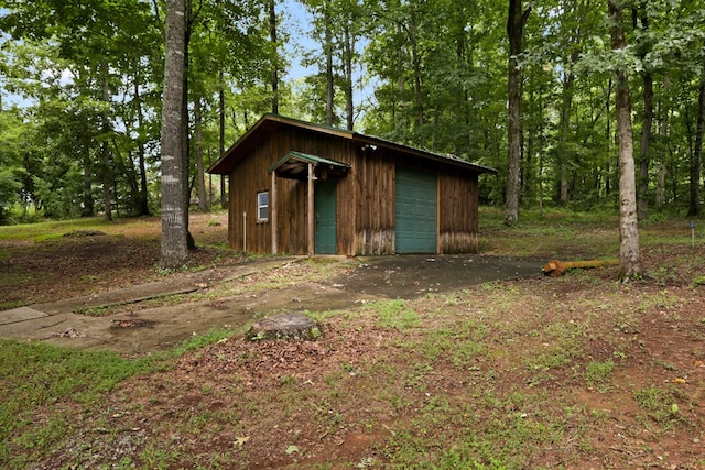 view of outbuilding with an outbuilding