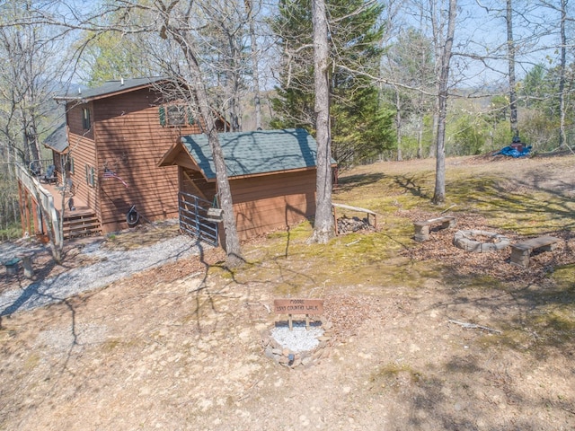 1595 Country Walk, Murphy, NC 28906 - view of yard featuring an outbuilding