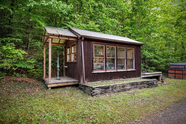 400 Creekside Dr, Mccaysville, GA 30555 - view of outdoor structure featuring a view of trees and an outdoor structure