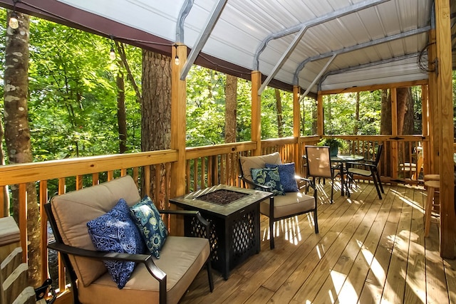 85 27th St, Ellijay, GA 30540 - sunroom / solarium featuring outdoor dining area