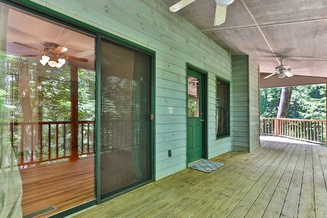 deck with ceiling fan