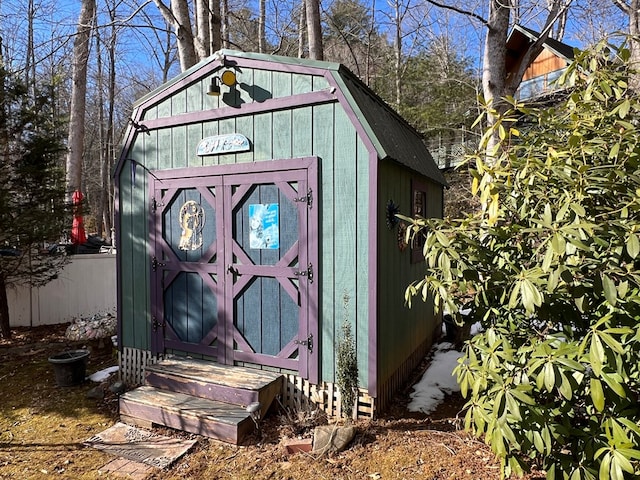 view of outbuilding