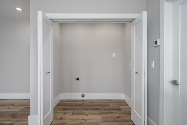 538 Mountain Laurel Rdg, Mineral Bluff, GA 30559 - washroom featuring electric dryer hookup, wood finished floors, recessed lighting, and baseboards