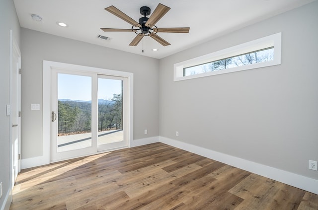 538 Mountain Laurel Rdg, Mineral Bluff, GA 30559 - empty room featuring wood finished floors, recessed lighting, ceiling fan, a smoke detector, and baseboards