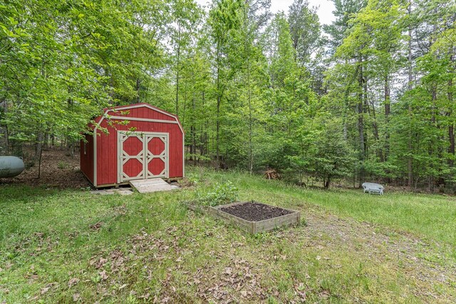 45 8 Point Trl, Blairsville, GA 30512 - view of yard featuring an outdoor structure and a shed
