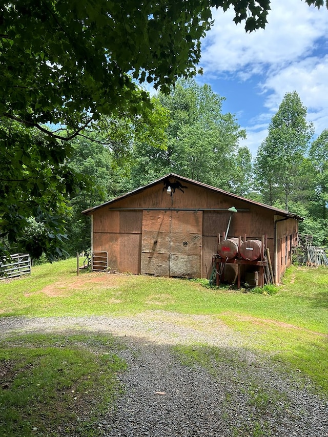 view of outbuilding featuring an outdoor structure