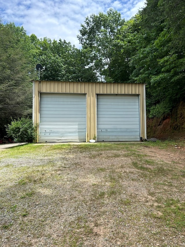 view of detached garage