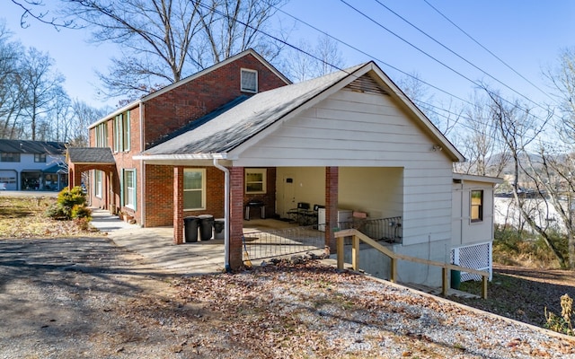 view of front of house featuring a patio area