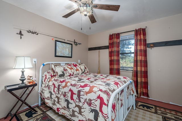 bedroom featuring ceiling fan