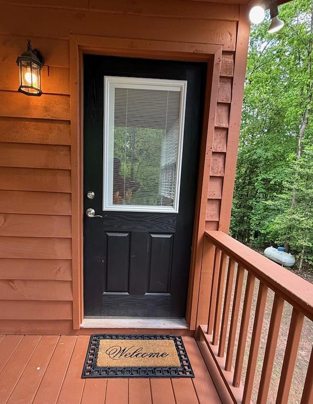 view of property entrance