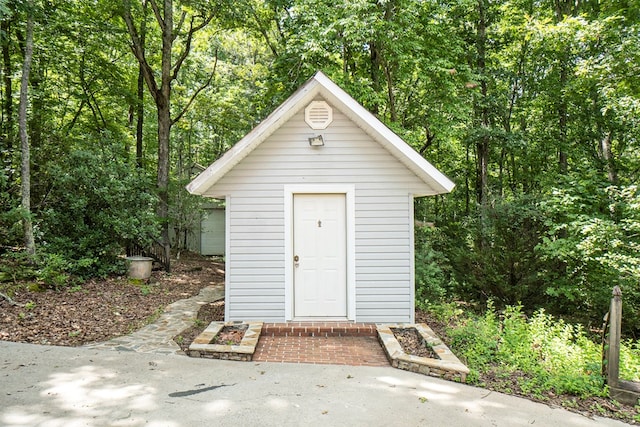 view of outbuilding