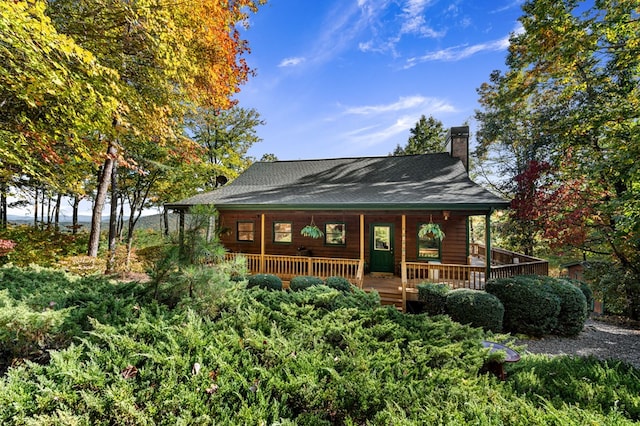 view of front facade with a deck