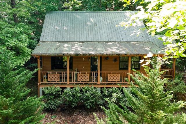 view of front of property with a porch