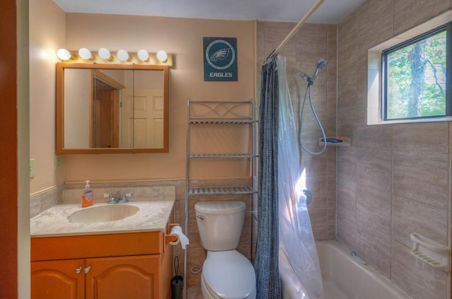 641/638 Timberwood Hills Rd, Murphy, NC 28906 - bathroom featuring toilet, vanity, and shower / bath combo with shower curtain