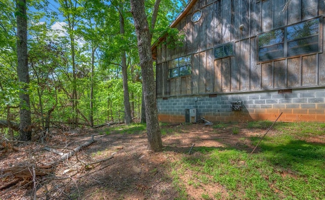 641/638 Timberwood Hills Rd, Murphy, NC 28906 - view of home's exterior with board and batten siding and crawl space