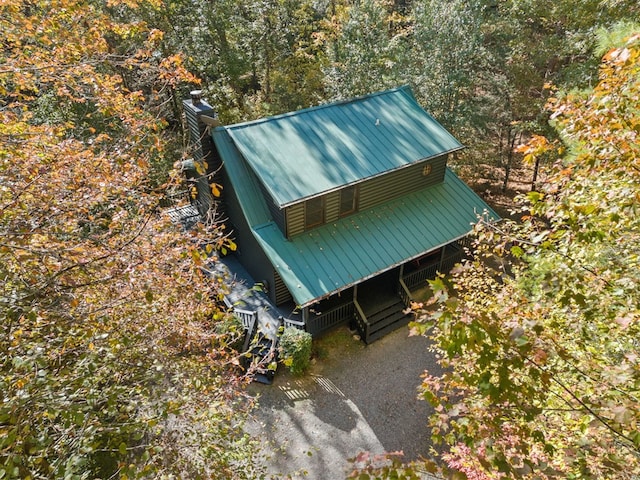 view of entry to storm shelter