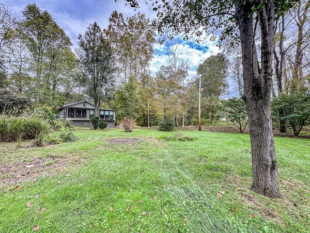390 Pinebark Ln, Murphy, NC 28906 - view of grassy yard featuring a deck