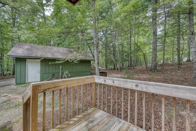 119 Blair Oaks Dr, Blairsville, GA 30512 - wooden deck featuring an outdoor structure