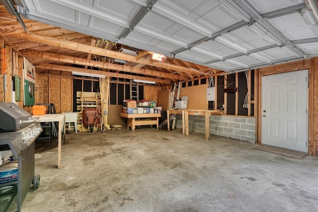 119 Blair Oaks Dr, Blairsville, GA 30512 - garage with a workshop area