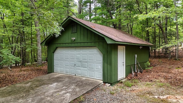 119 Blair Oaks Dr, Blairsville, GA 30512 - detached garage with a view of trees