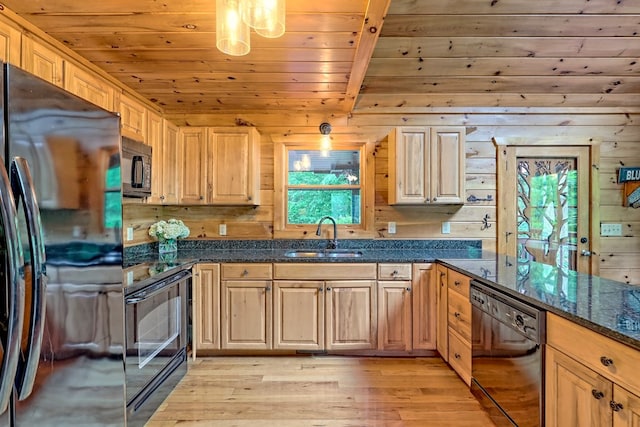 kitchen featuring wood ceiling, sink, black appliances, and decorative light fixtures