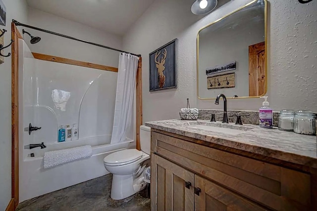 full bath with a textured wall, shower / bathtub combination with curtain, toilet, and vanity