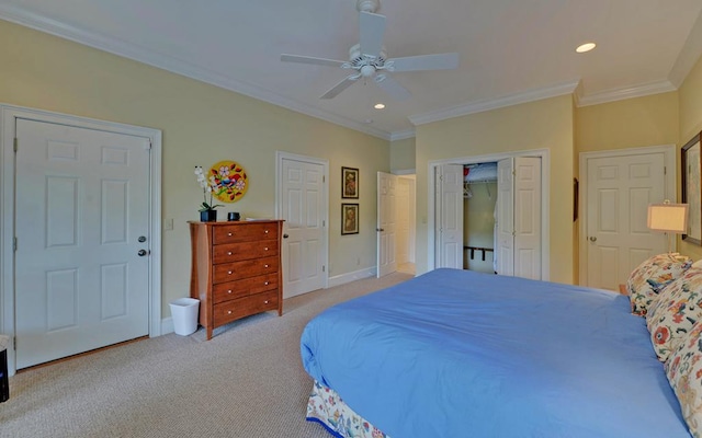 bedroom with light carpet, ornamental molding, and ceiling fan