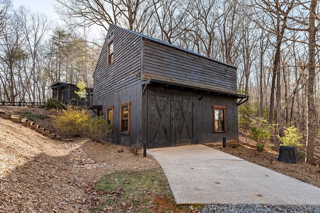 view of outdoor structure