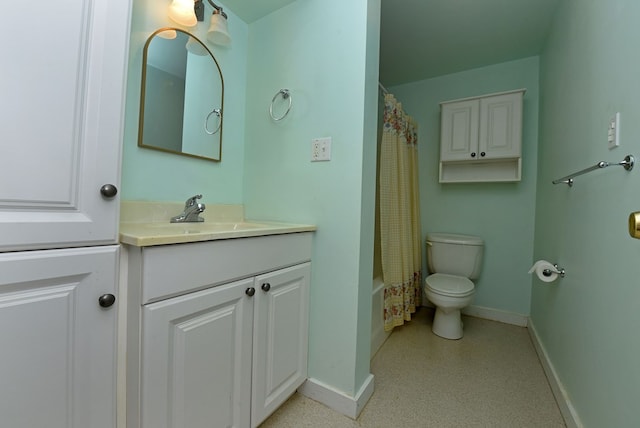 8300 Soapstone Creek Cir, Hiawassee, GA 30546 - full bathroom featuring vanity and shower / bath combo with shower curtain