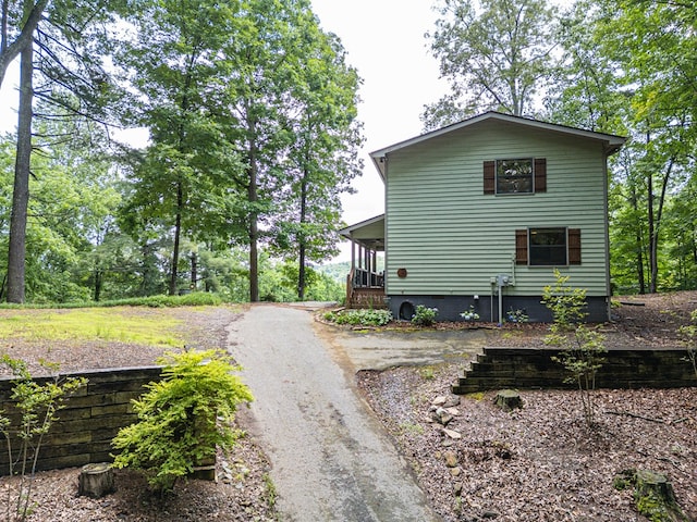 40 White Cloud Dr, Murphy, NC 28906 - view of home's exterior with asphalt driveway and crawl space