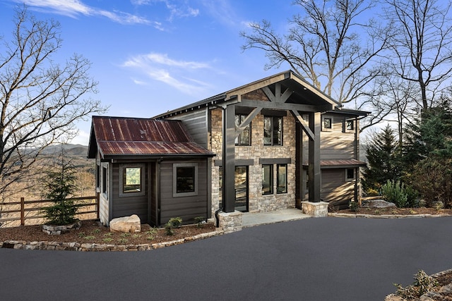 view of front of property featuring a garage