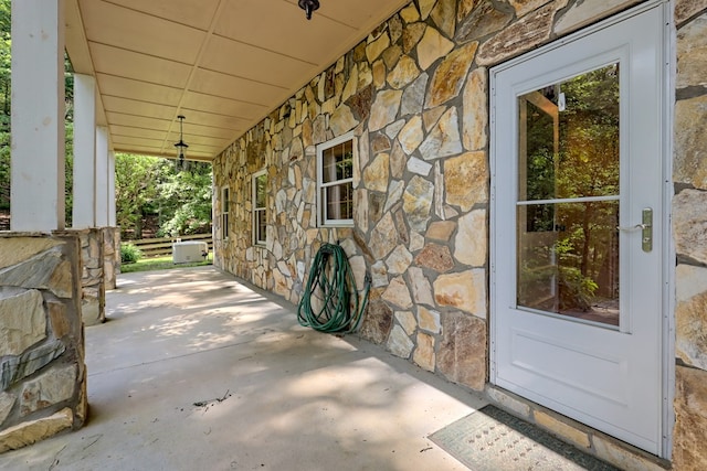 view of patio / terrace featuring covered porch